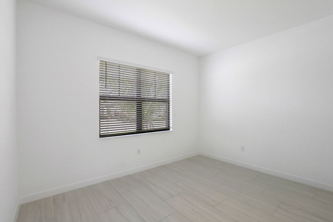 3154 Heather Glen Ct, Naples, FL 34114