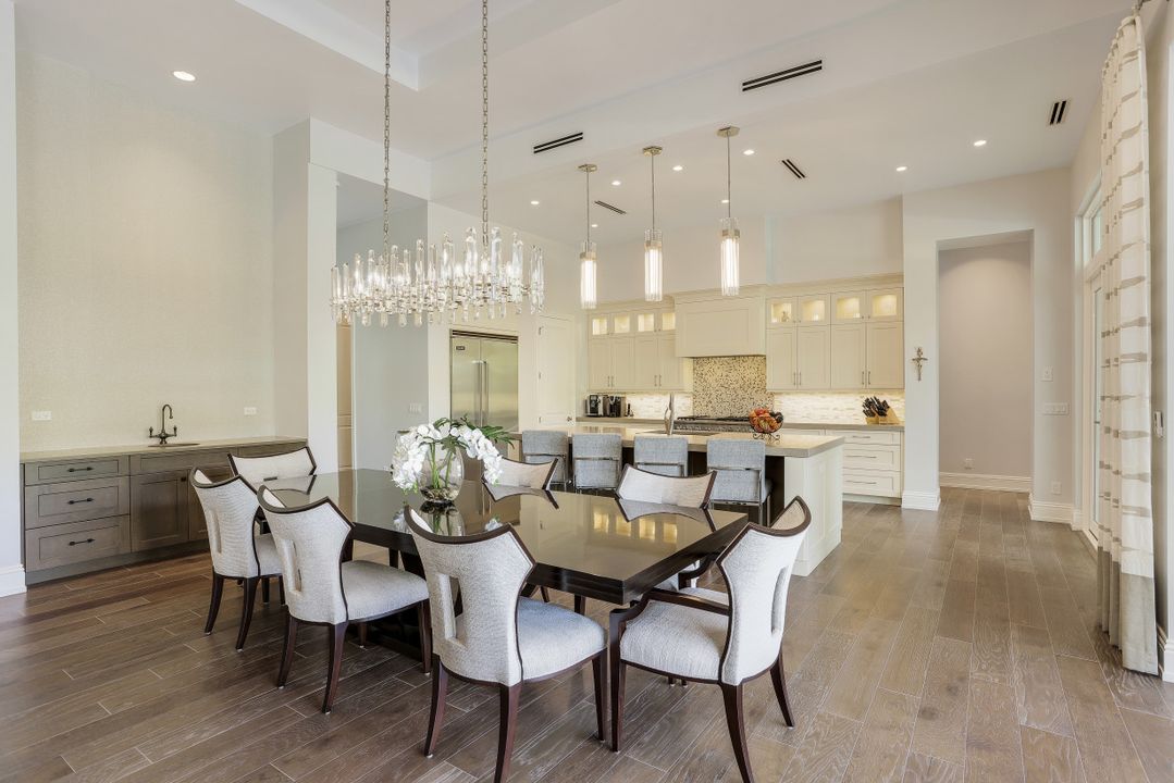 569 Neapolitan Way, Naples, FL 34103