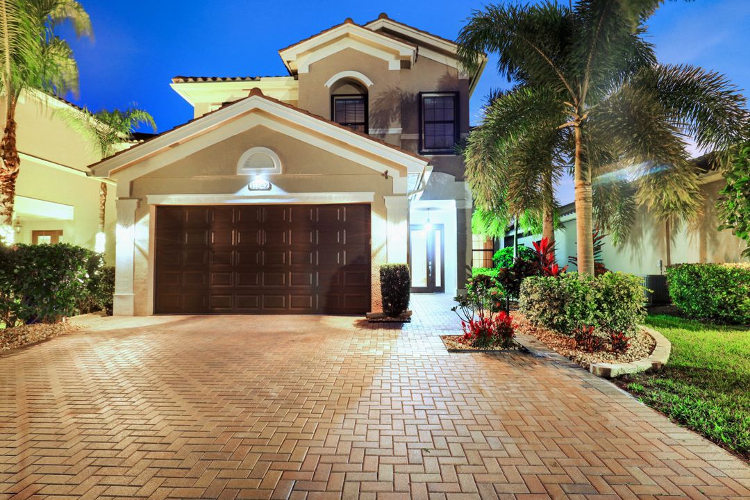 11542 Meadowrun Cir, Fort Myers, FL 33913
