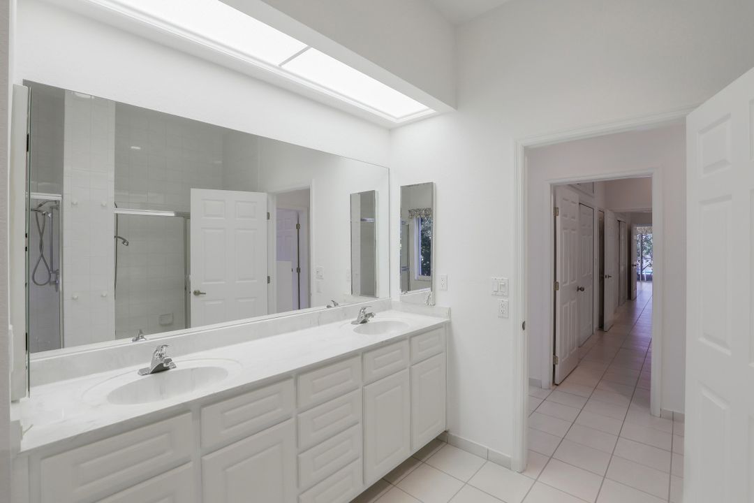 5364 Darby Ct, Cape Coral, FL 33904