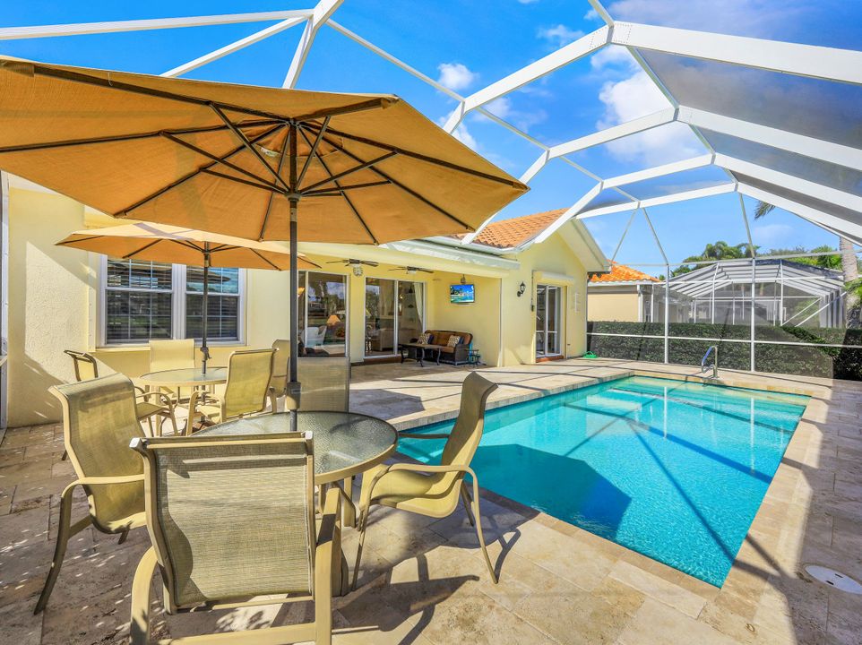 4334 Queen Elizabeth Way, Naples, FL 34119