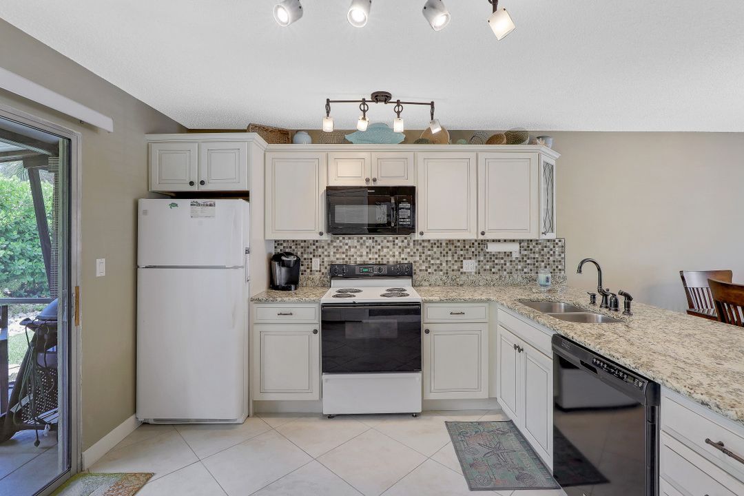 731 W Elkcam Cir #B111, Marco Island, FL 34145