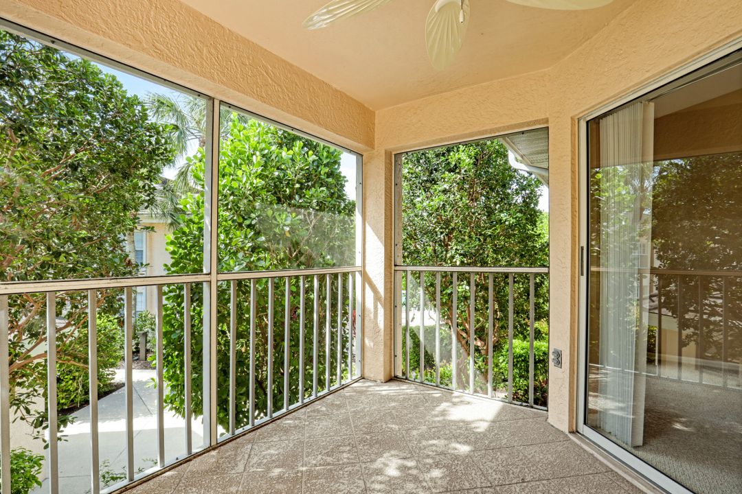 5635 Turtle Bay Dr #12, Naples, FL 34108