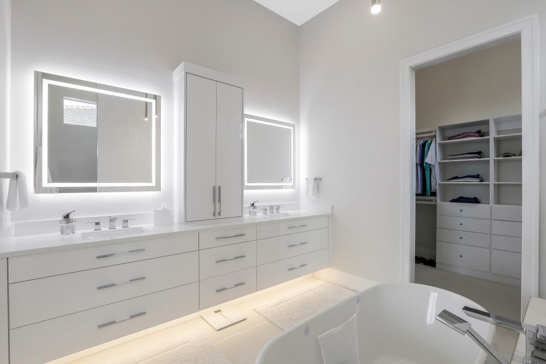 835 Old Marco Ln, Marco Island, FL 34145