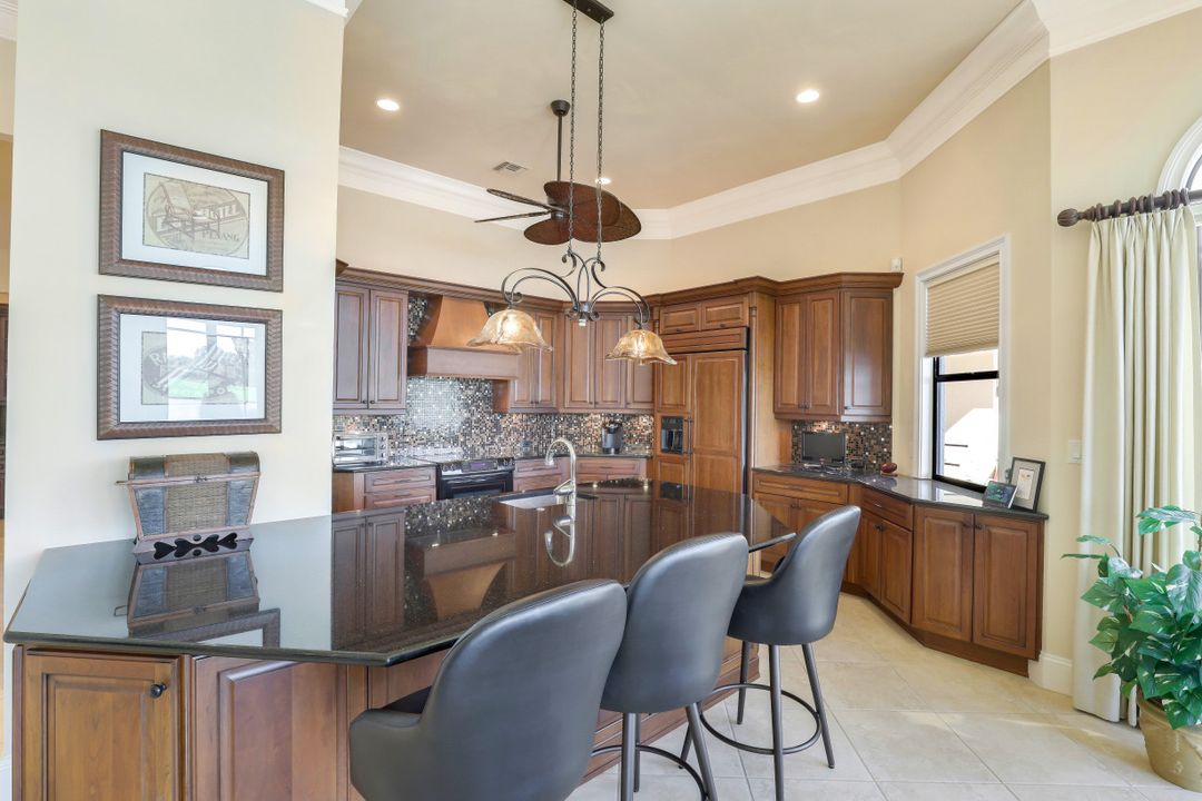 3501 Creekview Dr, Bonita Springs, FL 34134