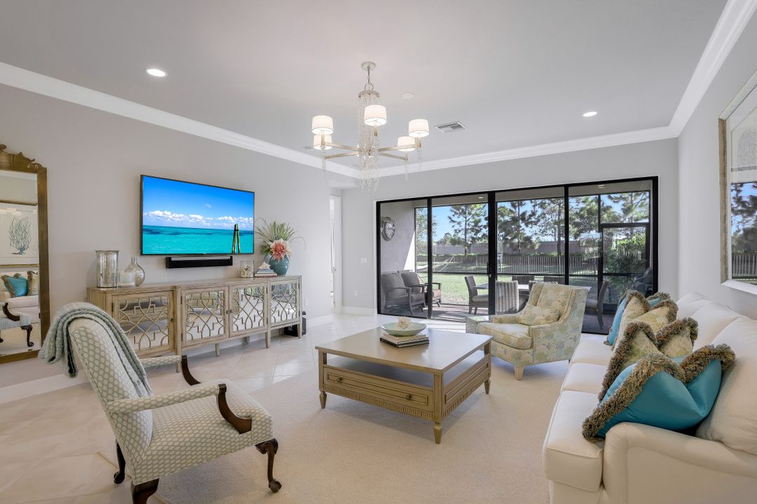 4228 Amelia Wy, Naples, FL 34119