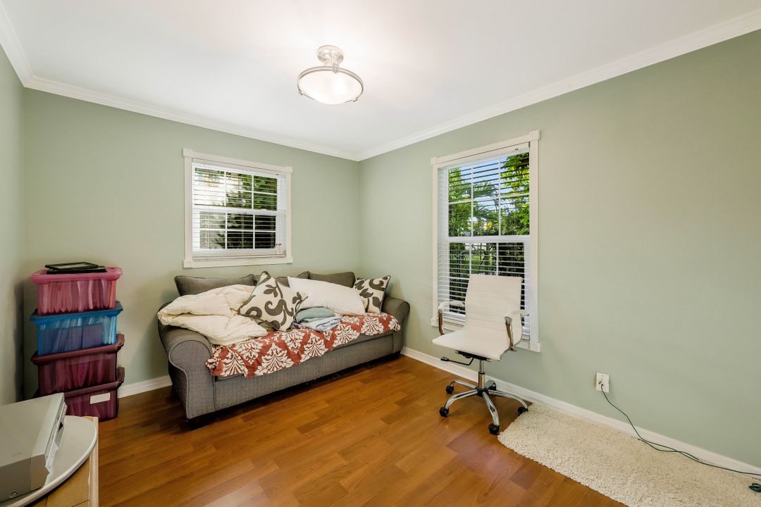 2627 SW 2nd Pl, Cape Coral, FL 33914