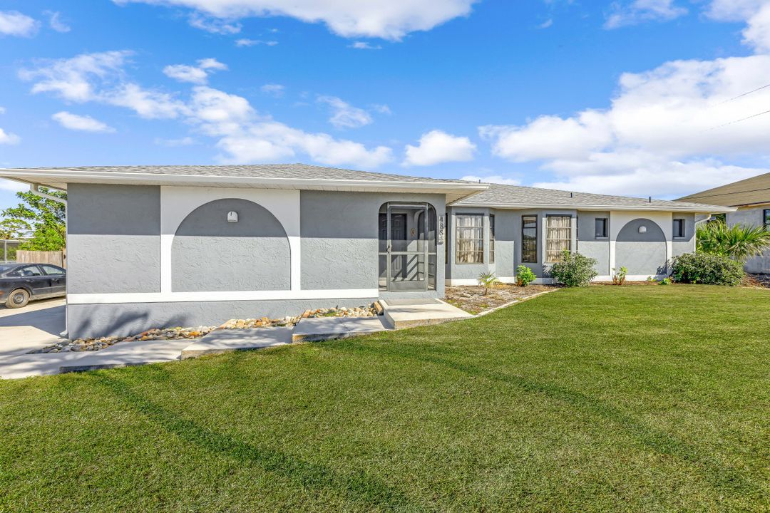 4884 Riverside Dr, Estero, FL 33928