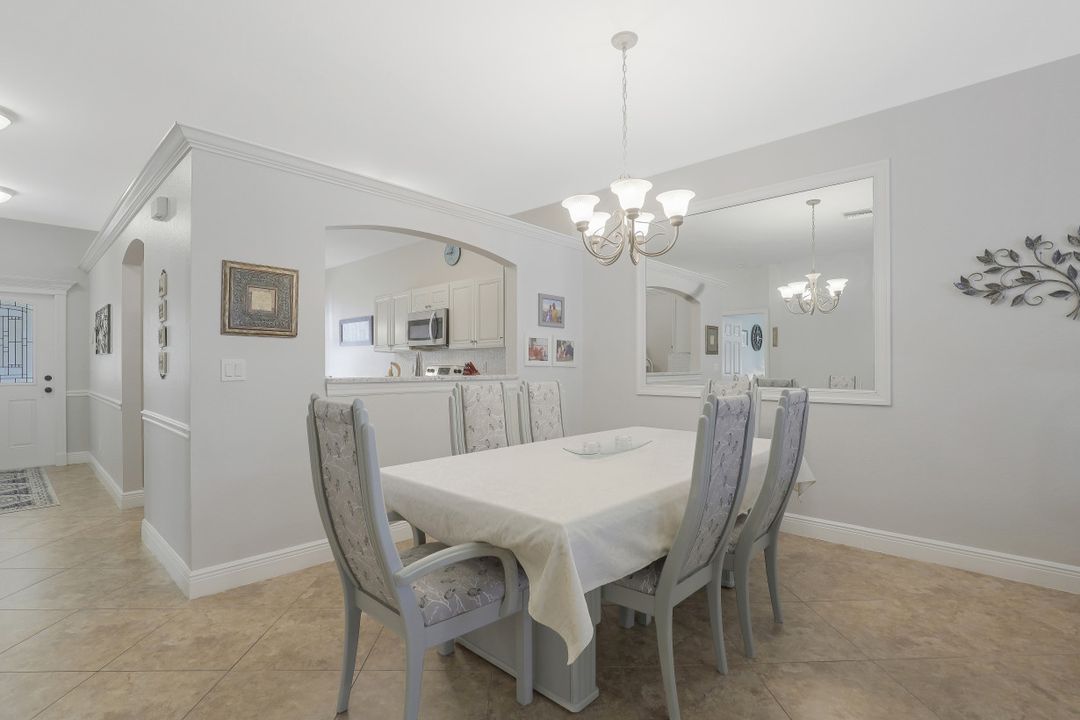 7782 Berkshire Pines Dr, Naples, FL 34104