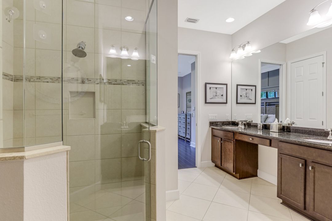 9167 Isla Bella Cir, Bonita Springs, FL 34135