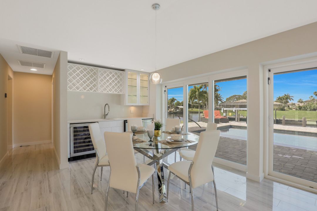 6572 E Town and River Rd, Fort Myers, FL 33919