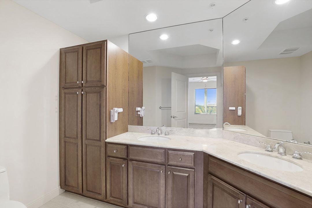 4182 Bay Beach Ln #743, Fort Myers Beach, FL 33931