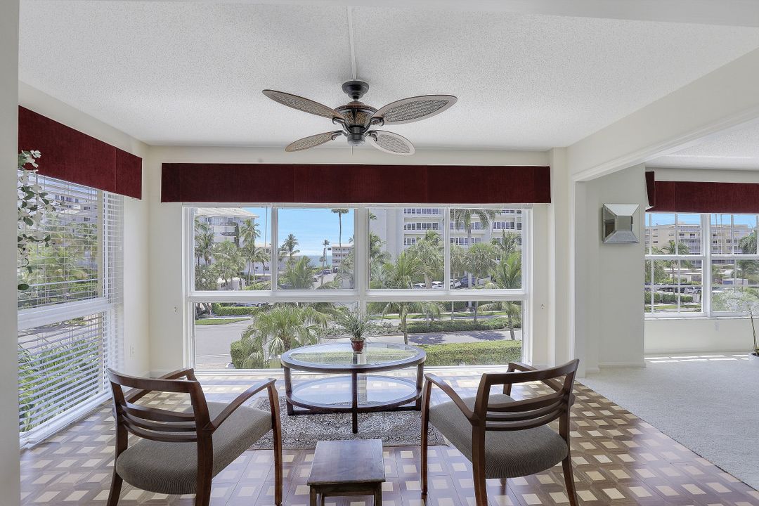 1900 Gulf Shore Blvd N #201, Naples, FL 34102