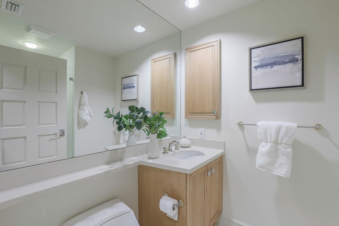 4201 Gulf Shore Blvd N #302, Naples, FL 34103