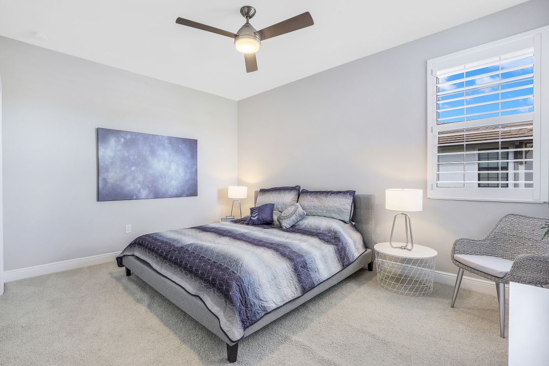 2185 Frangipani Cir, Naples, FL 34120