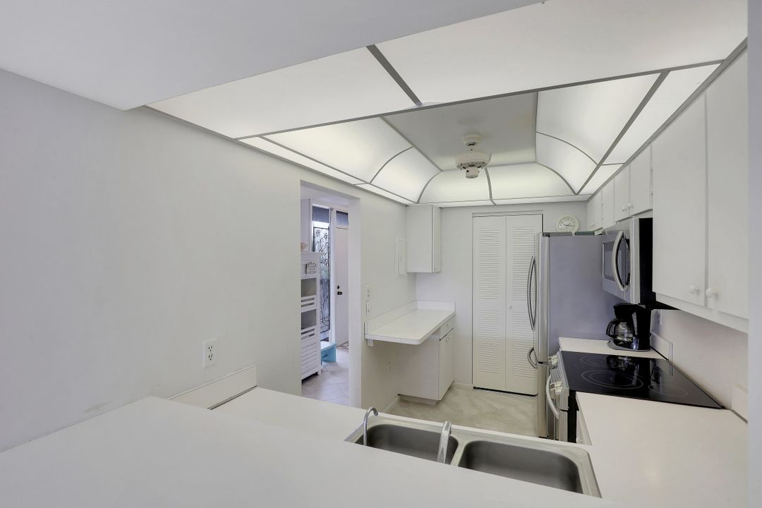 591 Seaview Ct #A-307, Marco Island, FL 34145