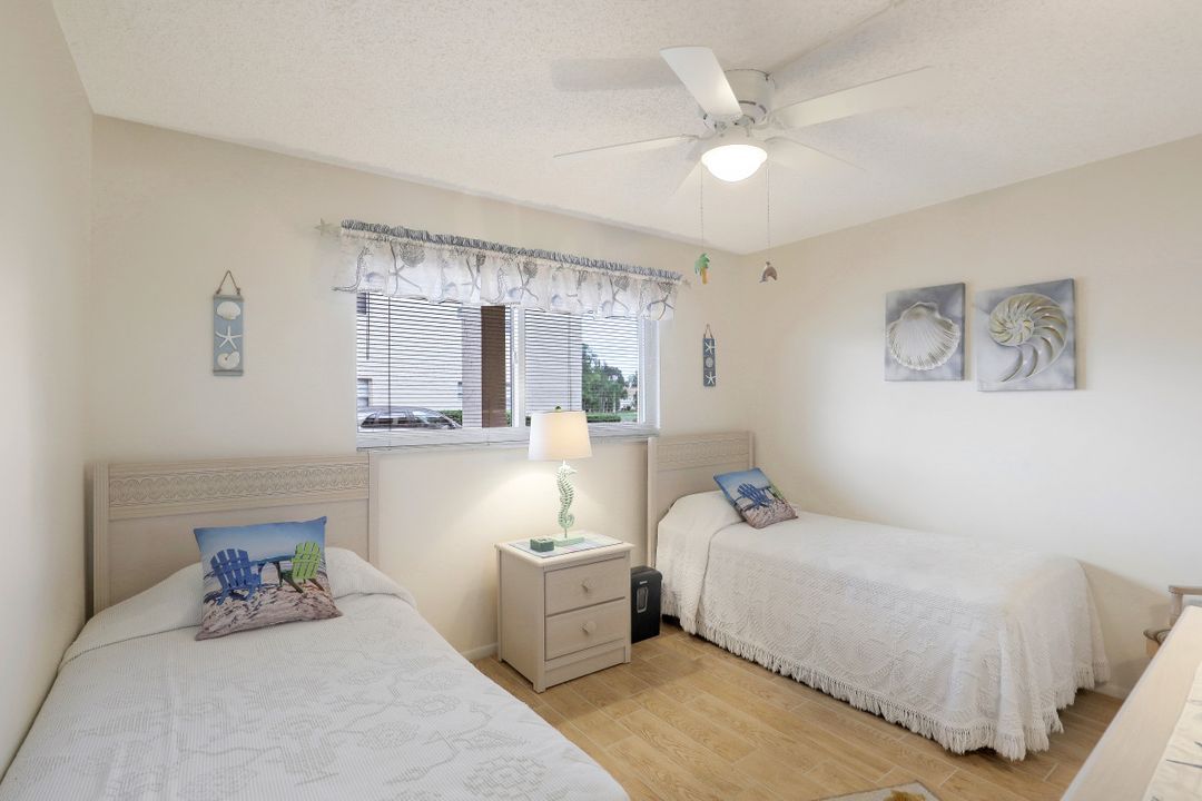 180 Turtle Lake Ct #103, Naples, FL 34105