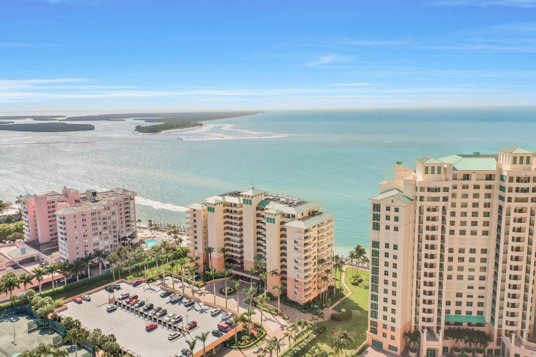990 Cape Marco Dr #304, Marco Island, FL 34145