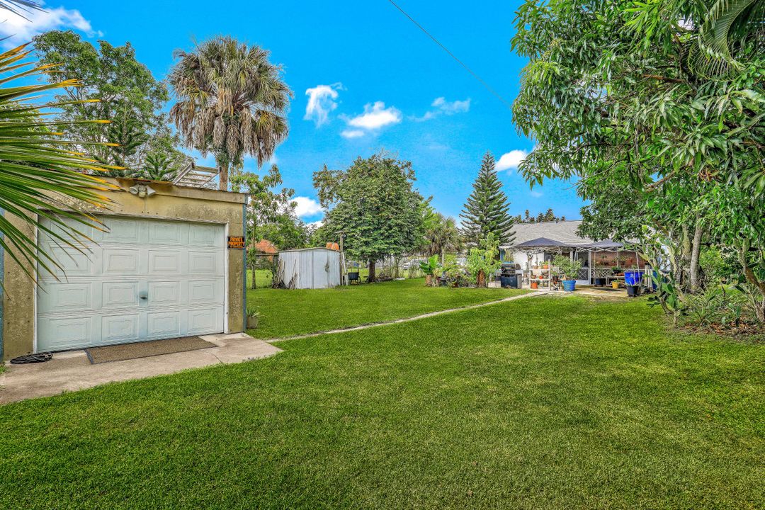 27732 Dortch Ave, Bonita Springs, FL 34135