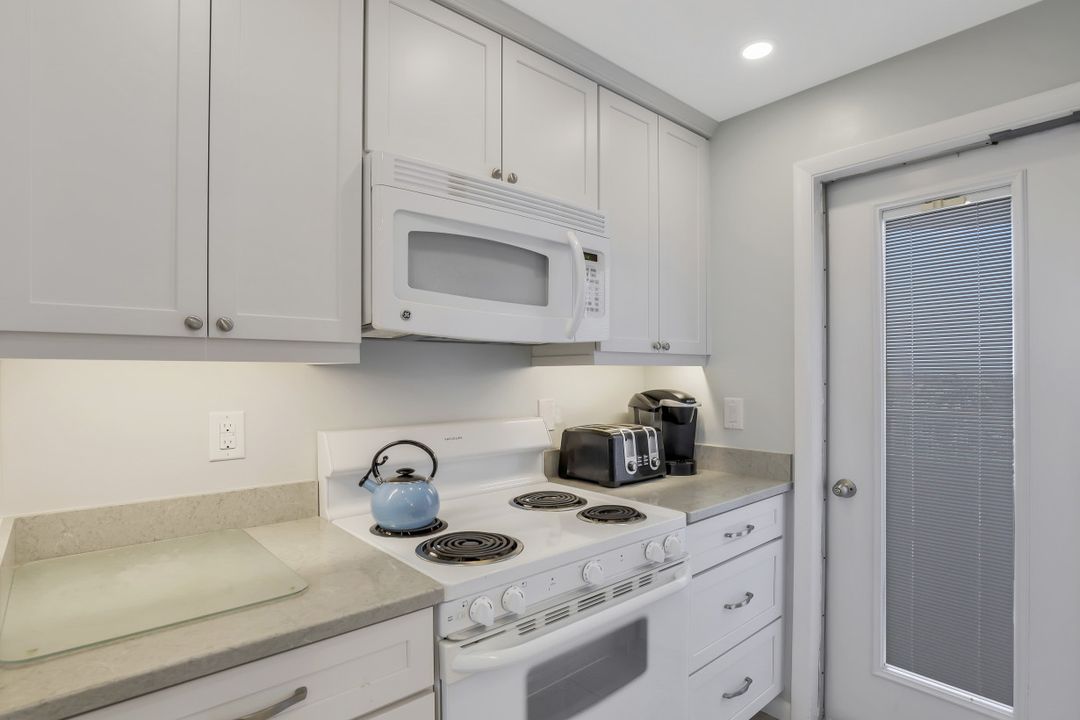 380 Seaview Ct #403, Marco Island, FL 34145