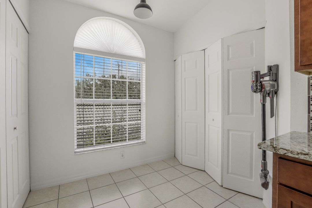 4910 Cougar Ct N #205, Naples, FL 34109