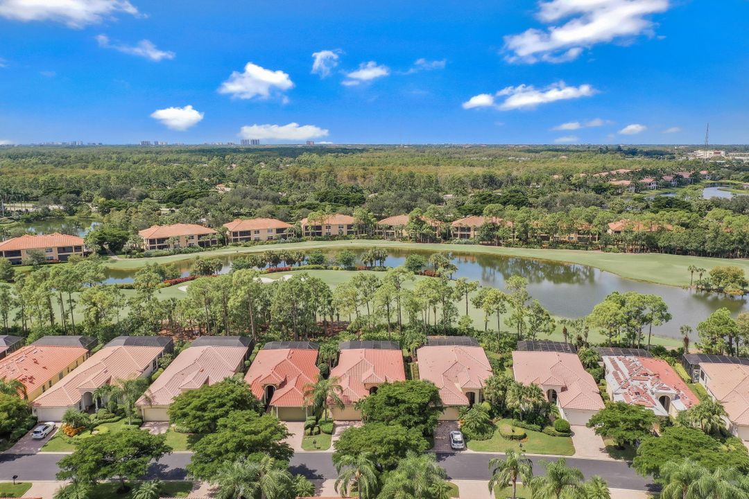 28637 Pienza Ct, Bonita Springs, FL 34135