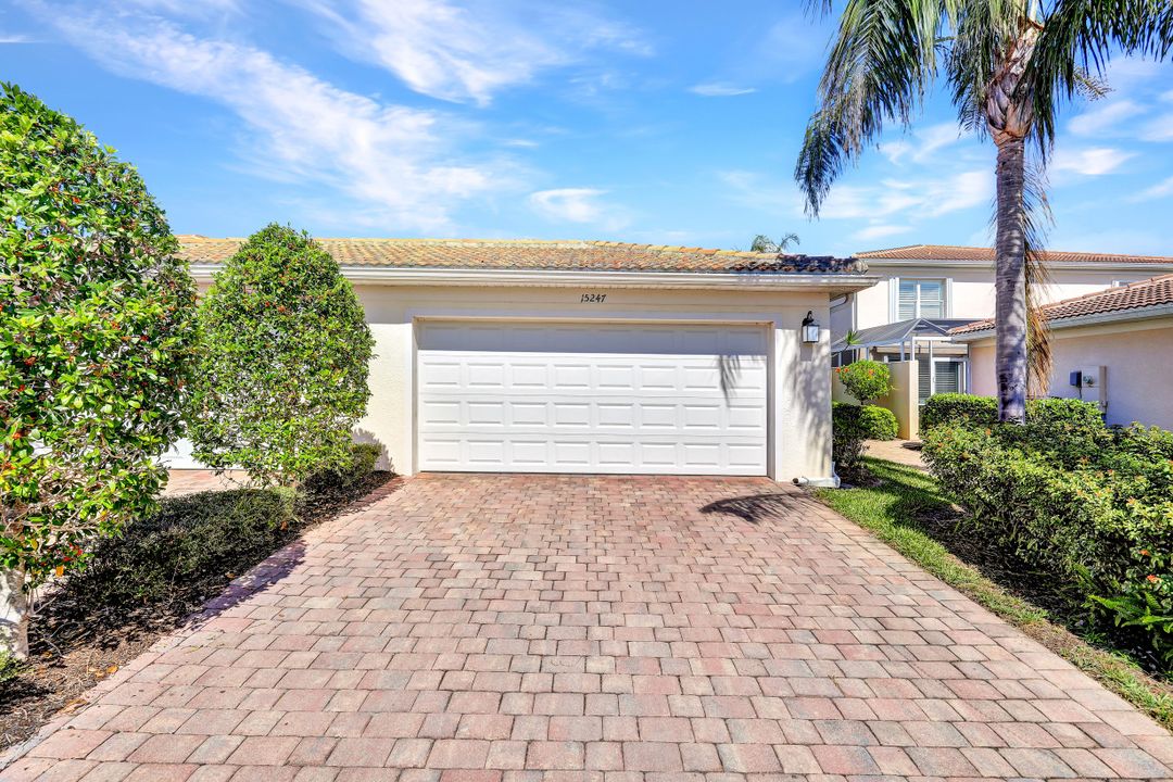 15247 Laughing Gull Ln, Bonita Springs, FL 34135
