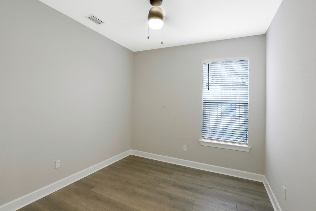 15223 Tolmino St, Naples, FL 34114
