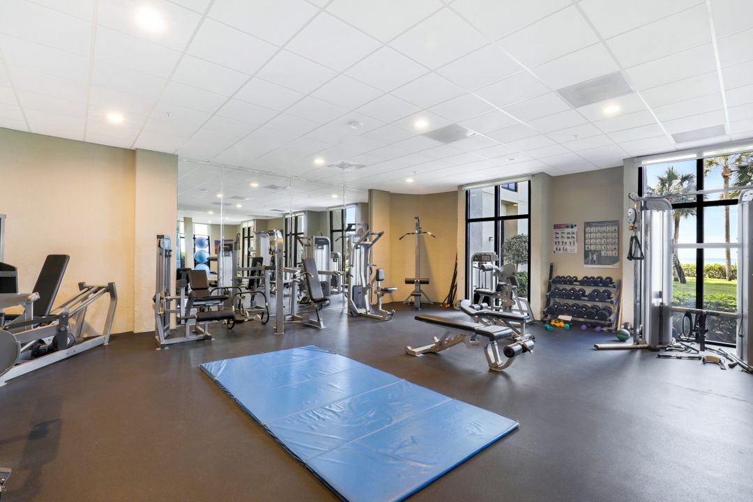 3215 Gulf Shore Blvd N #205, Naples, FL 34103