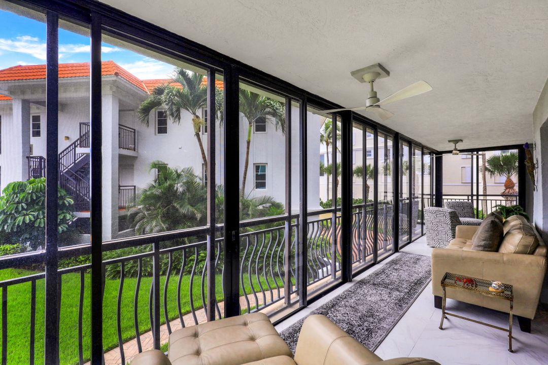 3333 Gulf Shore Blvd N #103, Naples, FL 34103