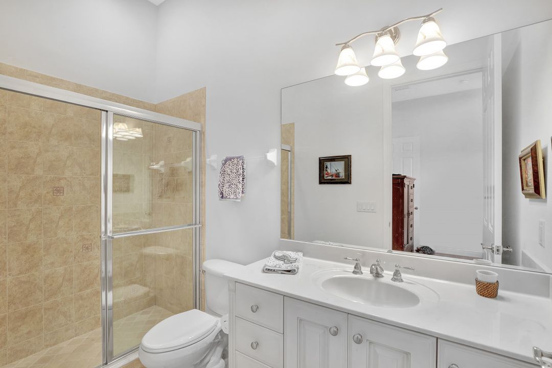 9243 Tesoro Ln #204, Naples, FL 34114