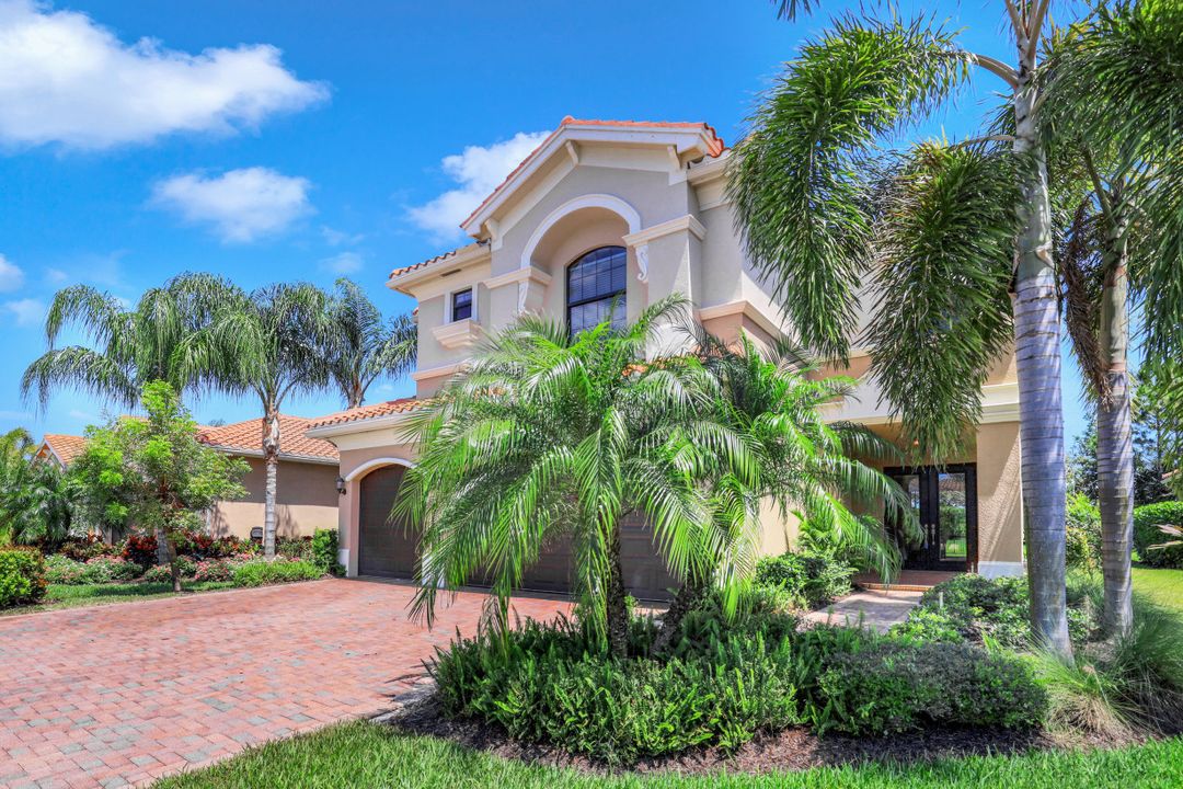 3054 Hudson Terrace, Naples, FL 34119