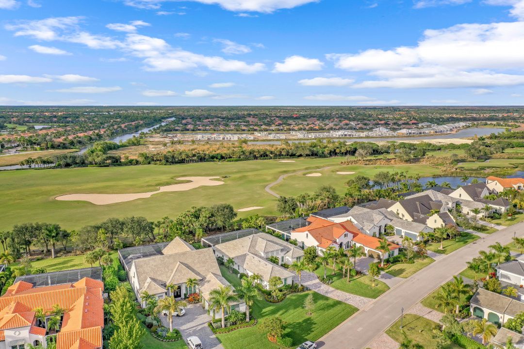 3237 Tavolara Ln, Naples, FL 34114