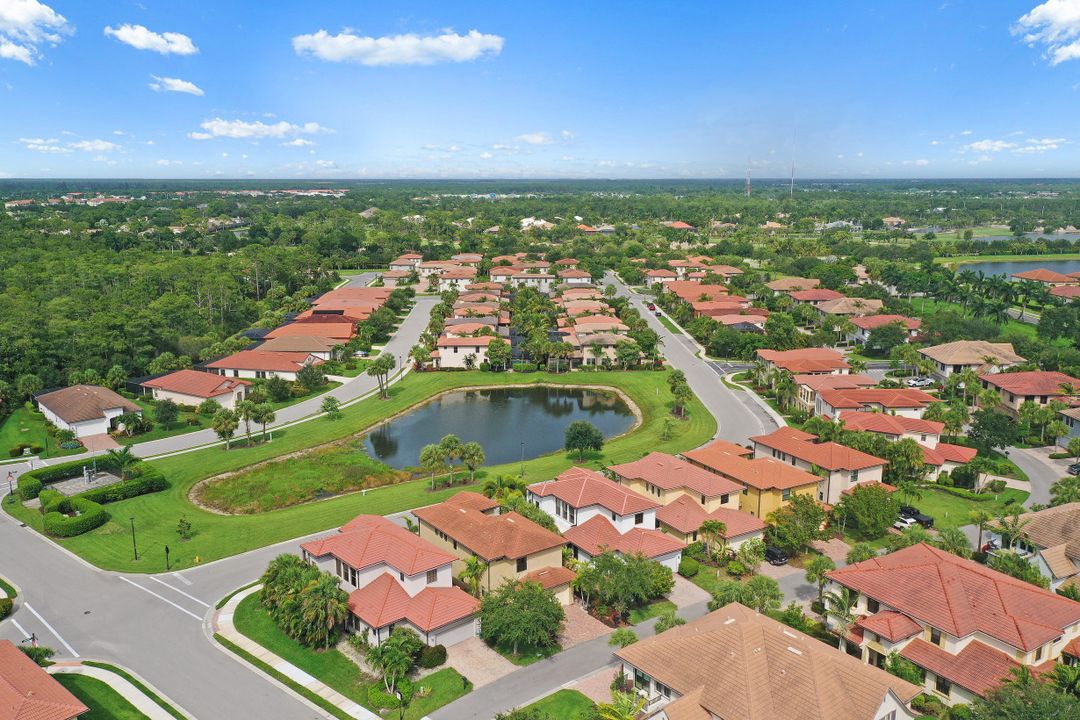 1300 Kendari Terrace, Naples, FL 34113