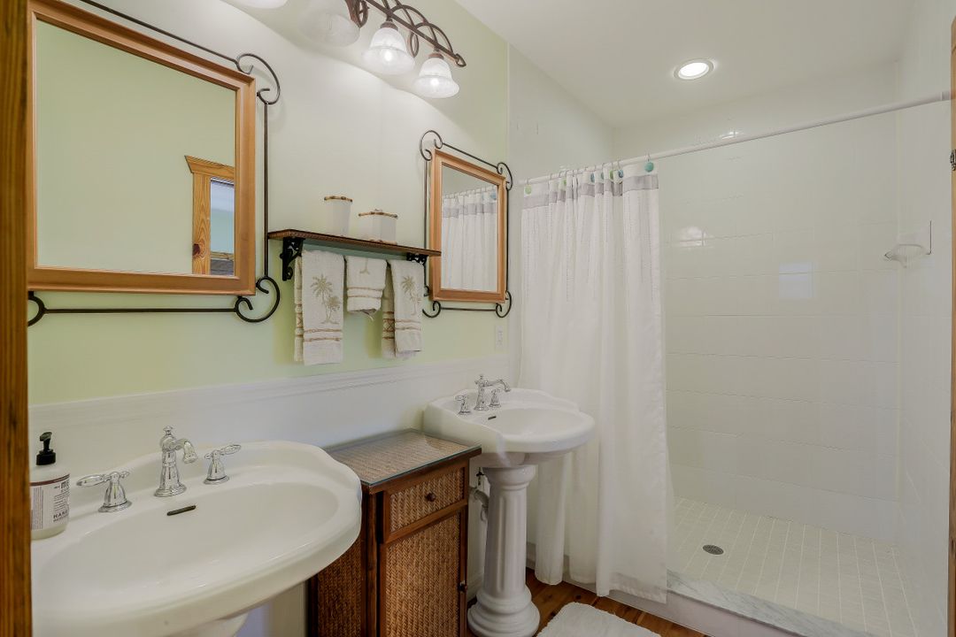 5200 Genesee Pkwy, Bokeelia, FL 33922