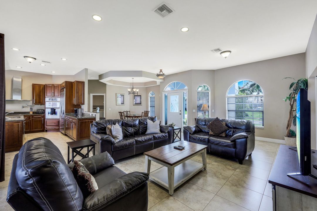 1838 Apataki Ct, Marco Island, FL 34145