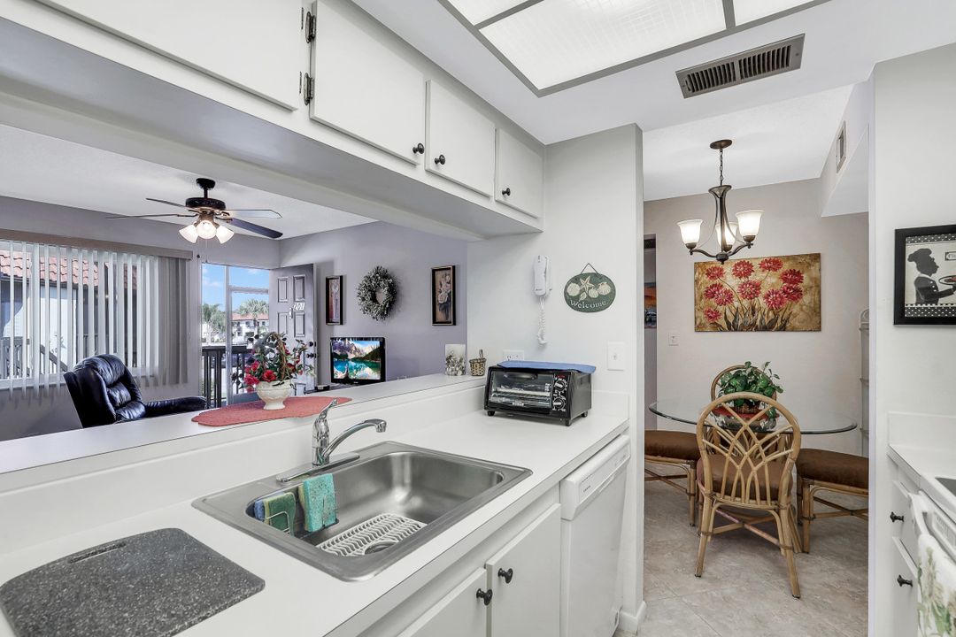 4315 27th Ct SW #19, Naples, FL 34116