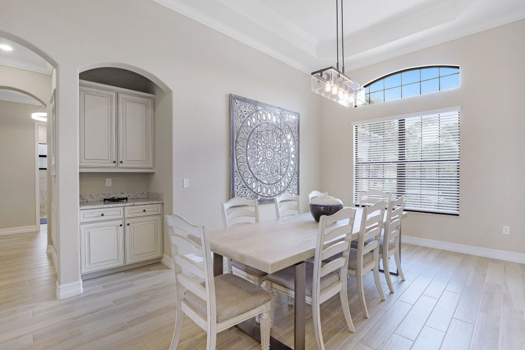 28770 Cavan Ct, Bonita Springs, FL 34135