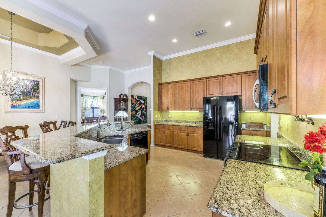 1744 Sanctuary Pointe Ct, Naples, FL 34110