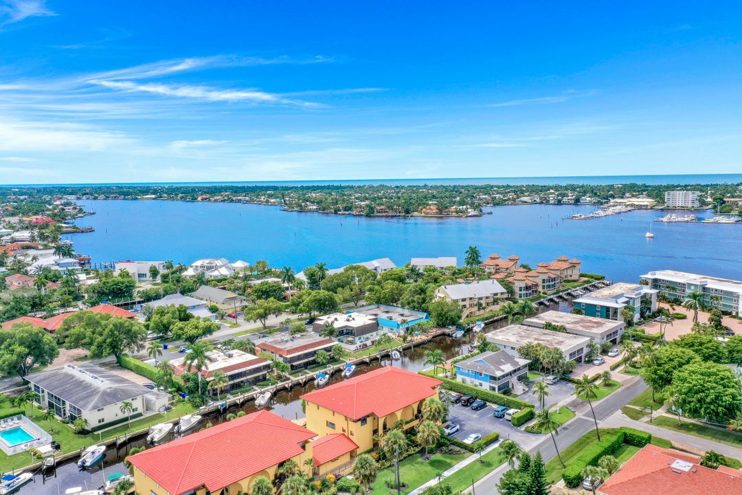 1400 Blue Point Ave #206, Naples, FL 34102