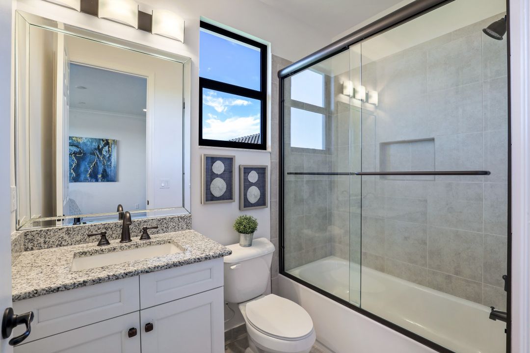 2827 Thunder Bay Circle, Naples, FL 34119