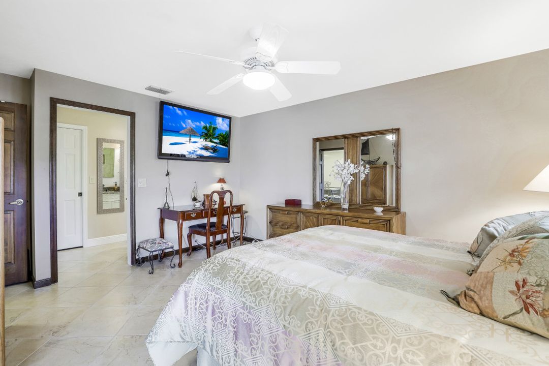 4408 SE 12th Ave, Cape Coral, FL 33904