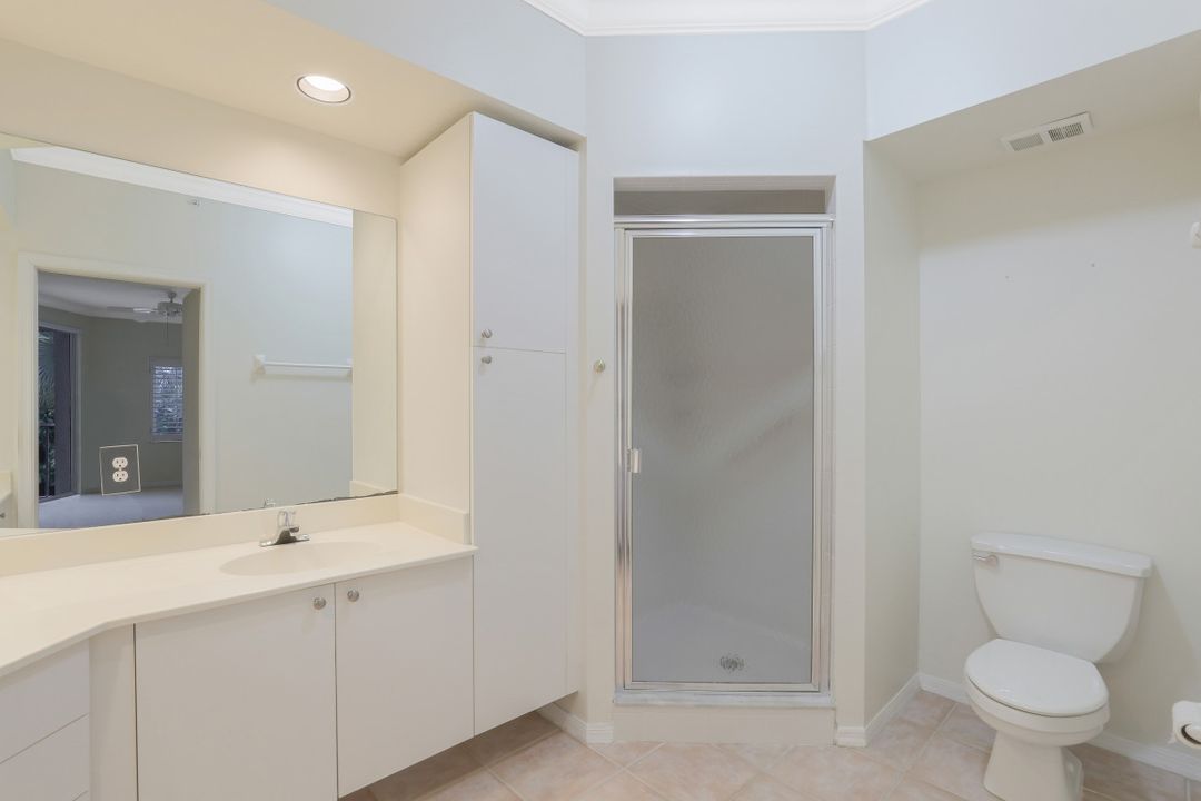 7725 Pebble Creek Cir #206, Naples, FL 34108