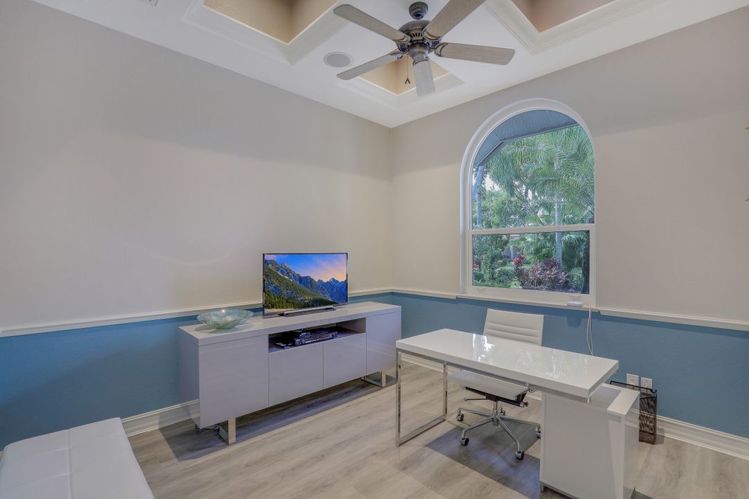 2790 Olde Cypress Dr, Naples, FL 34119