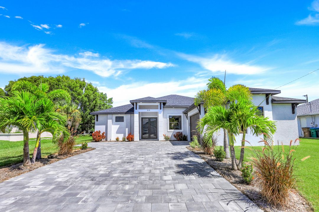 919 SW 34th St, Cape Coral, FL 33914