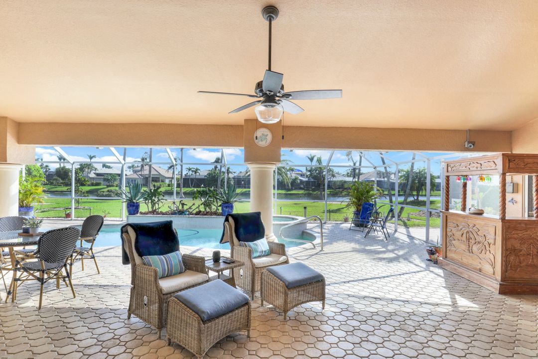 14921 Laguna Dr, Fort Myers, FL 33908