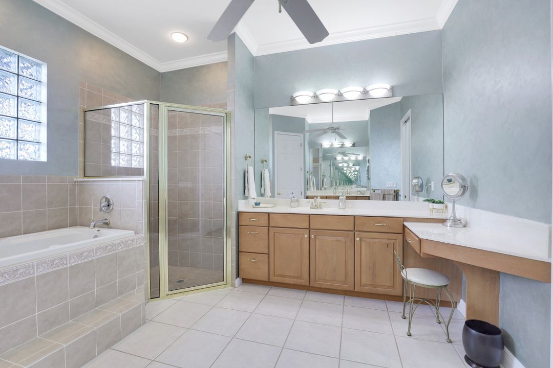 411 SW 49th Ln, Cape Coral, FL 33914