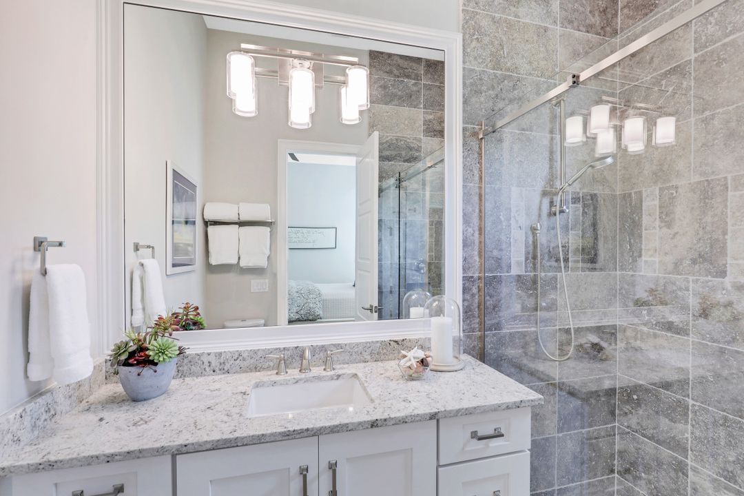 3243 Tavolara Ln, Naples, FL 34114