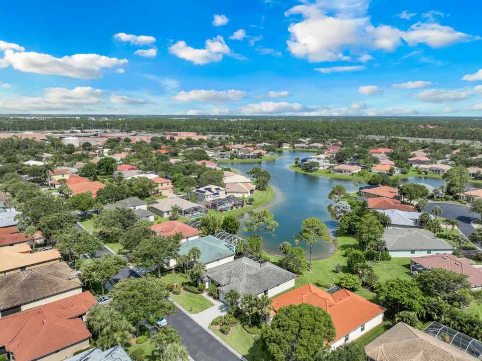 3738 Recreation Ln, Naples, FL 34116