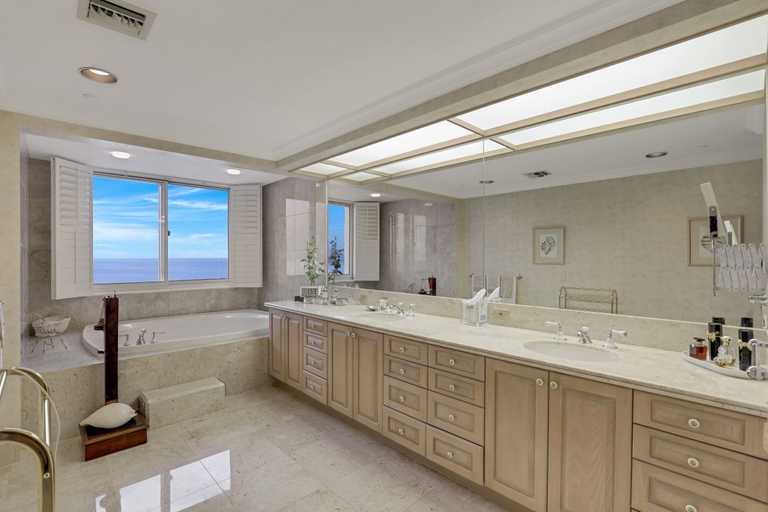 10 Seagate Dr #6S, Naples, FL 34103